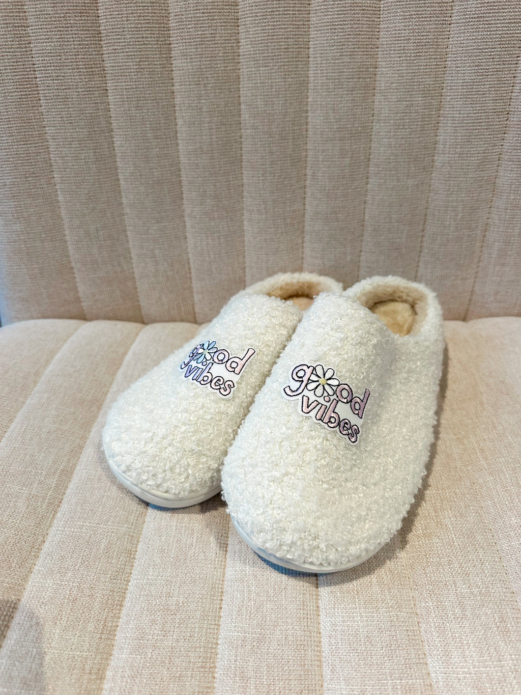 Good vibes slippers
